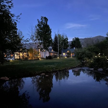 Apple Orchard Inn Hermosa Exterior foto